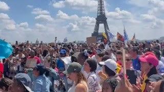 مسيحيون يحتجون في فرنسا بعد لوحة “العشاء الأخير”.. ما الحقيقة؟