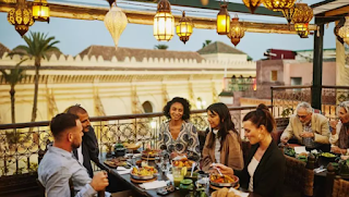 ظاهرة عالمية وتجربة ثقافية.. كيف غزت المطاعم حياتنا؟