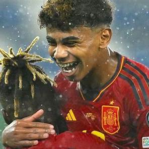سابقة في “لاروخا”.. لامين يامال أول لاعب يصوم رمضان بالمنتخب الإسباني